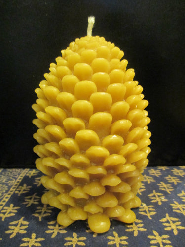 Pine Cone - Beeswax Candle